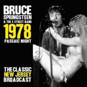 Springsteen Bruce - Passaic Night 1978 Live (3 Cd) in the group CD / Pop-Rock at Bengans Skivbutik AB (1276794)