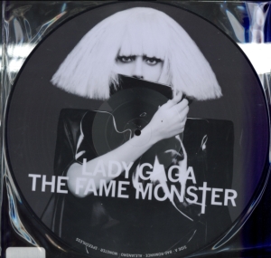 Lady Gaga - Fame Monster (Picture Disc) in the group Minishops / Lady Gaga at Bengans Skivbutik AB (1562616)