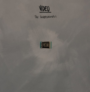 Video - Entertainers in the group VINYL / Pop-Rock at Bengans Skivbutik AB (1718834)