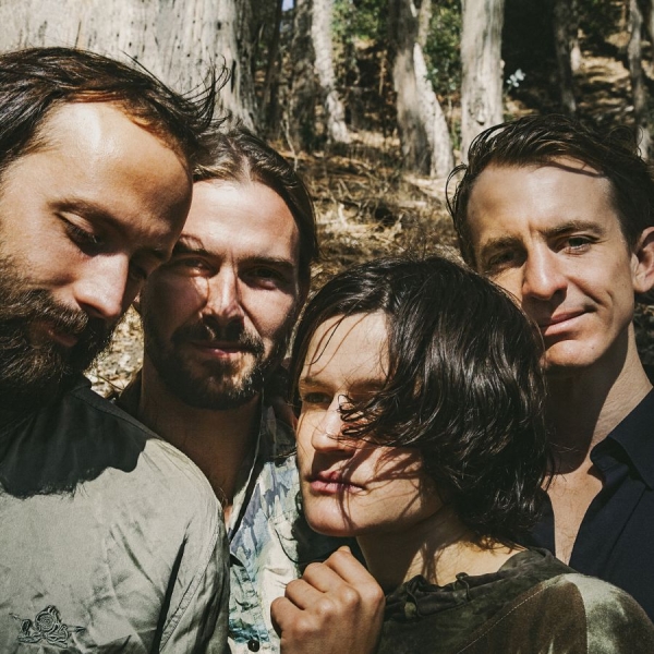 Big Thief - Two Hands in the group VINYL / Bestsellers at Bengans Skivbutik AB (3661355)