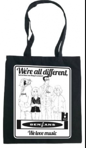 Bengans Tygpåse - We are all different (Svart) in the group OTHER / Merch Tote Bags at Bengans Skivbutik AB (3739553)