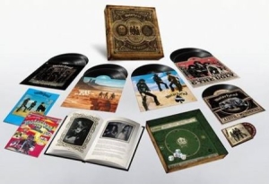 Motörhead - Ace Of Spades (Ltd. Boxset) in the group MUSIK / LP+DVD / Pop-Rock at Bengans Skivbutik AB (3853183)