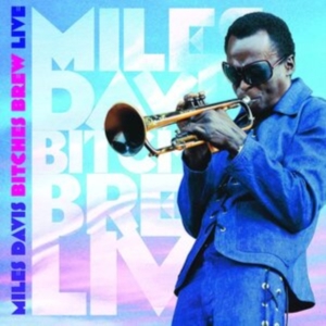 Miles Davis - Bitches Brew Live in the group Minishops / Miles Davis at Bengans Skivbutik AB (3930835)