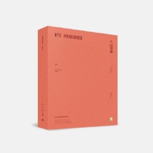 BTS - MEMORIES OF 2019 DVD i gruppen Minishops / K-Pop Minishops / BTS hos Bengans Skivbutik AB (3941863)