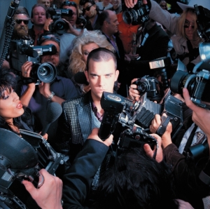 Robbie Williams - Life Thru A Lens (Vinyl) in the group Minishops / Take That at Bengans Skivbutik AB (4057139)
