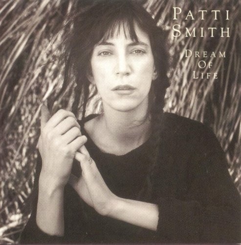 Patti Smith - Dream Of Life in the group CD / Pop at Bengans Skivbutik AB (4075097)