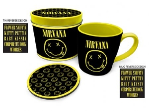 Nirvana - Nirvana (Smiley) Mug & Coaster In Tin in the group CDON - Exporterade Artiklar_Manuellt / Merch_CDON_exporterade at Bengans Skivbutik AB (4081903)