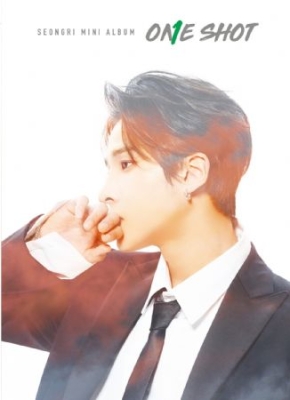 Seongri - One Shot in the group CD / K-Pop at Bengans Skivbutik AB (4082603)