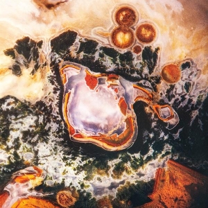 Hugar - Rift in the group OTHER / Övrigt /  at Bengans Skivbutik AB (4117757)