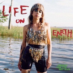 Hurray For The Riff Raff - Life On Earth in the group CD / Pop at Bengans Skivbutik AB (4117855)