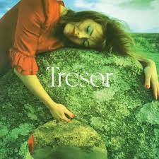 Gwenno - Tresor (Lp+Poster) in the group OUR PICKS / Best albums of 2022 / Uncut 22 at Bengans Skivbutik AB (4143165)