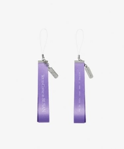 BTS - BTS - (Yet To Come in BUSAN) Official Light Stick Strap i gruppen Minishops / K-Pop Minishops / BTS hos Bengans Skivbutik AB (4296637)