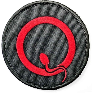 Queens Of The Stone Age - Q Logo Woven Patch in the group MERCHANDISE / Accessoarer / Pop-Rock at Bengans Skivbutik AB (4379908)