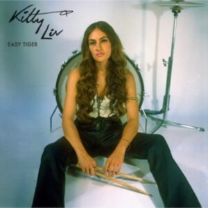 Liv Kitty - Easy Tiger in the group OUR PICKS / Friday Releases / Friday the 20th of september 2024 at Bengans Skivbutik AB (5521781)