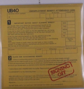 Ub40 - Signing Off (Red Vinyl) in the group OUR PICKS / Frontpage - Vinyl New & Forthcoming at Bengans Skivbutik AB (5523366)