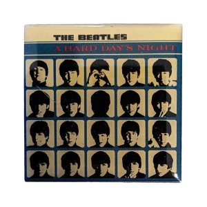 The Beatles - Hard Days Night Album Pin Badge in the group MERCHANDISE / Merch / Pop-Rock at Bengans Skivbutik AB (5537411)