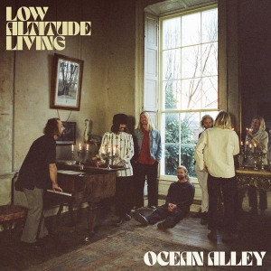 Ocean Alley - Low Altitude Living in the group CD / Pop-Rock at Bengans Skivbutik AB (5564840)