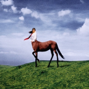 Annie Dirusso - Super Pedestrian in the group OUR PICKS / Friday Releases / 2025-03-07 at Bengans Skivbutik AB (5578309)