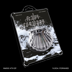 Nmixx - Fe304 : Forward (Shell Ver.) (Random Ver.) in the group MERCHANDISE / Merch+Code / Nyheter / K-Pop at Bengans Skivbutik AB (5588423)