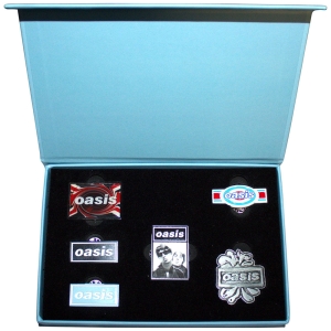 Oasis - Logos - Pin Badge Set in the group MERCHANDISE / Merch / Kommande / Pop-Rock at Bengans Skivbutik AB (5629498)