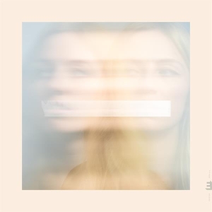 Olga Amelchenko - Howling Silence in the group OUR PICKS / Friday Releases / 2025-07-25 at Bengans Skivbutik AB (5630692)