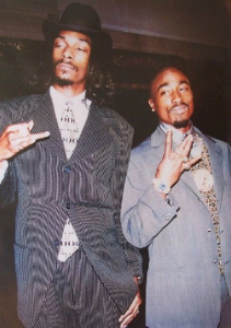 Tupac & Snoop - Tupac & Snoop 91,5 X 61 Cm in the group OTHER / Merchandise at Bengans Skivbutik AB (5634358)