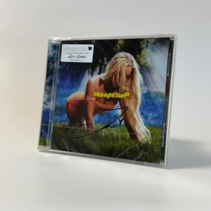 Larsson Zara - Midnight Sun (CD incl Signed Cover) in the group CD / Upcoming releases / Pop-Rock,Svensk Musik at Bengans Skivbutik AB (5641876)