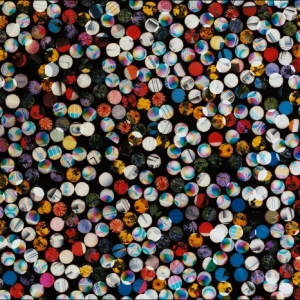 Four Tet - There Is Love In You in the group OUR PICKS / Friday Releases / 2025-10-31 at Bengans Skivbutik AB (5644844)