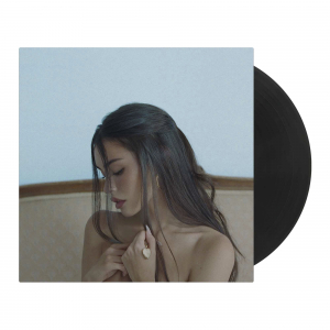 Madison Beer - Locket (Black Vinyl) in the group VINYL / Upcoming releases / Pop-Rock at Bengans Skivbutik AB (5647572)