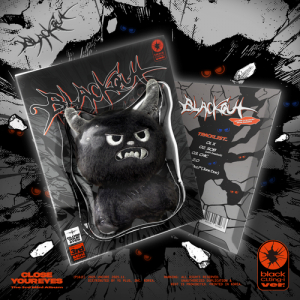 Close Your Eyes  - Blackout (Black Clting-I Ver.) in the group MERCHANDISE / Merch+Code / Kommande / K-Pop at Bengans Skivbutik AB (5647725)