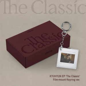 Kyuhyun - Ep (The Classic) (Film-Mount Keyring Ver.) in the group MERCHANDISE / Merch+Code / Kommande / K-Pop at Bengans Skivbutik AB (5649467)