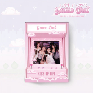Kiss Of Life - 2026 Seasons Greetings (Game On) + Photocard in the group MERCHANDISE / Merch / Kommande / K-Pop at Bengans Skivbutik AB (5649492)