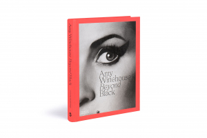 Naomi Parry - Amy Winehouse: Beyond Black in the group OTHER / Övriga böcker at Bengans Skivbutik AB (5658212)