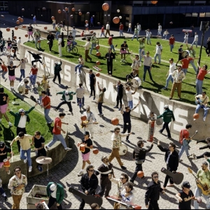 Arkells - Between Us in the group CD / Upcoming releases / Pop-Rock at Bengans Skivbutik AB (5663033)