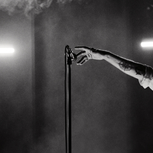 Thåström - Flytta Isbergen, Vattna Svärmorstungan, Ta Med Soporna Ut (2LP incl Signed Card) in the group VINYL / Upcoming releases / Pop-Rock at Bengans Skivbutik AB (5664572)