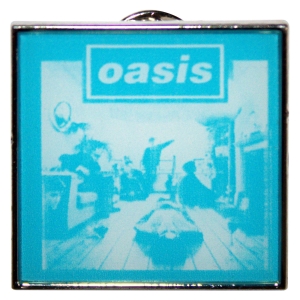 Oasis - Definitely Maybe Blue Tone Pin Badge in the group MERCHANDISE / Pin-Button Badge /  /  at Bengans Skivbutik AB (5668617)