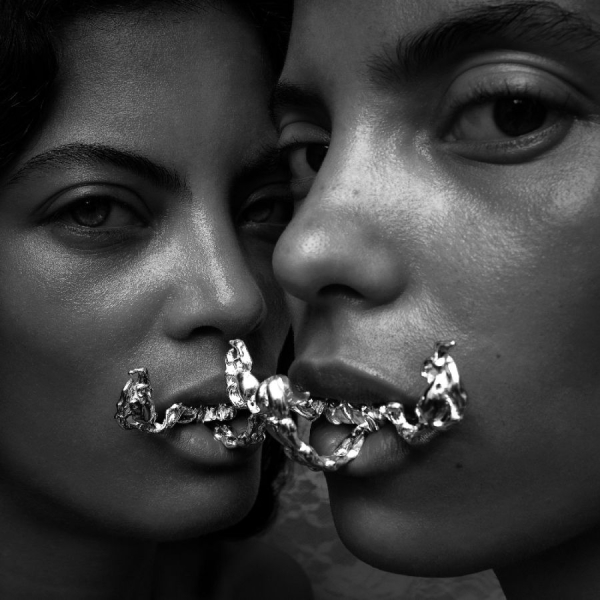 Ibeyi - Offering in the group VINYL / Upcoming releases / Pop-Rock at Bengans Skivbutik AB (5676385)