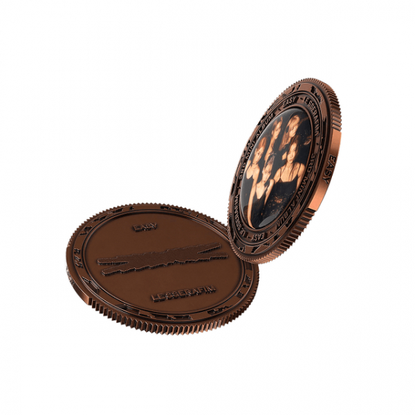 Le Sserafim - Easy (Sound Coin Ver.) in the group MERCHANDISE / Merch+Code / Kommande / K-Pop at Bengans Skivbutik AB (5678135)