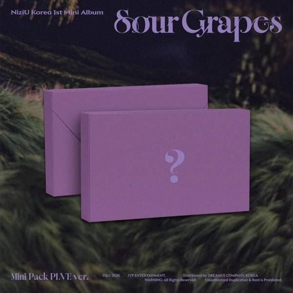 NiziU - Sour Grapes (Mini Pack PLVE Ver.) in the group MERCHANDISE / Merch+Code / Kommande / K-Pop at Bengans Skivbutik AB (5690047)