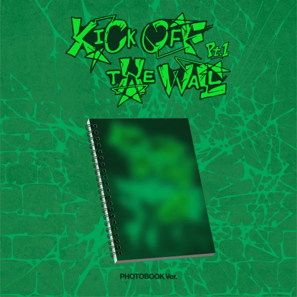 KickFlip - Kick OFf The Wall Pt.1 (Photobook Ver.) in the group CD / Upcoming releases / K-Pop at Bengans Skivbutik AB (5690106)