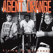 Agent Orange - Living in darkness in the group CD / Pop at Bengans Skivbutik AB (1102493)