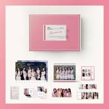 APINK - 2021 APINK SEASON'S GREETINGS [MEMORIES] in the group MERCHANDISE / Merch / K-Pop at Bengans Skivbutik AB (4044705)