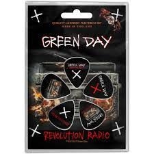 Green Day - Green Day Plectrum Set Revolution Radio in the group OTHER / Merchandise at Bengans Skivbutik AB (4116565)