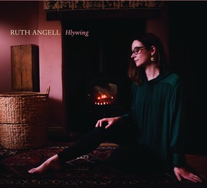 Angell Ruth - Hlywing