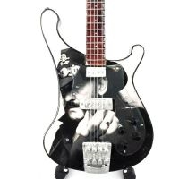 Motorhead - Minigitarr Lemmy Tribute (Höjd 25Cm